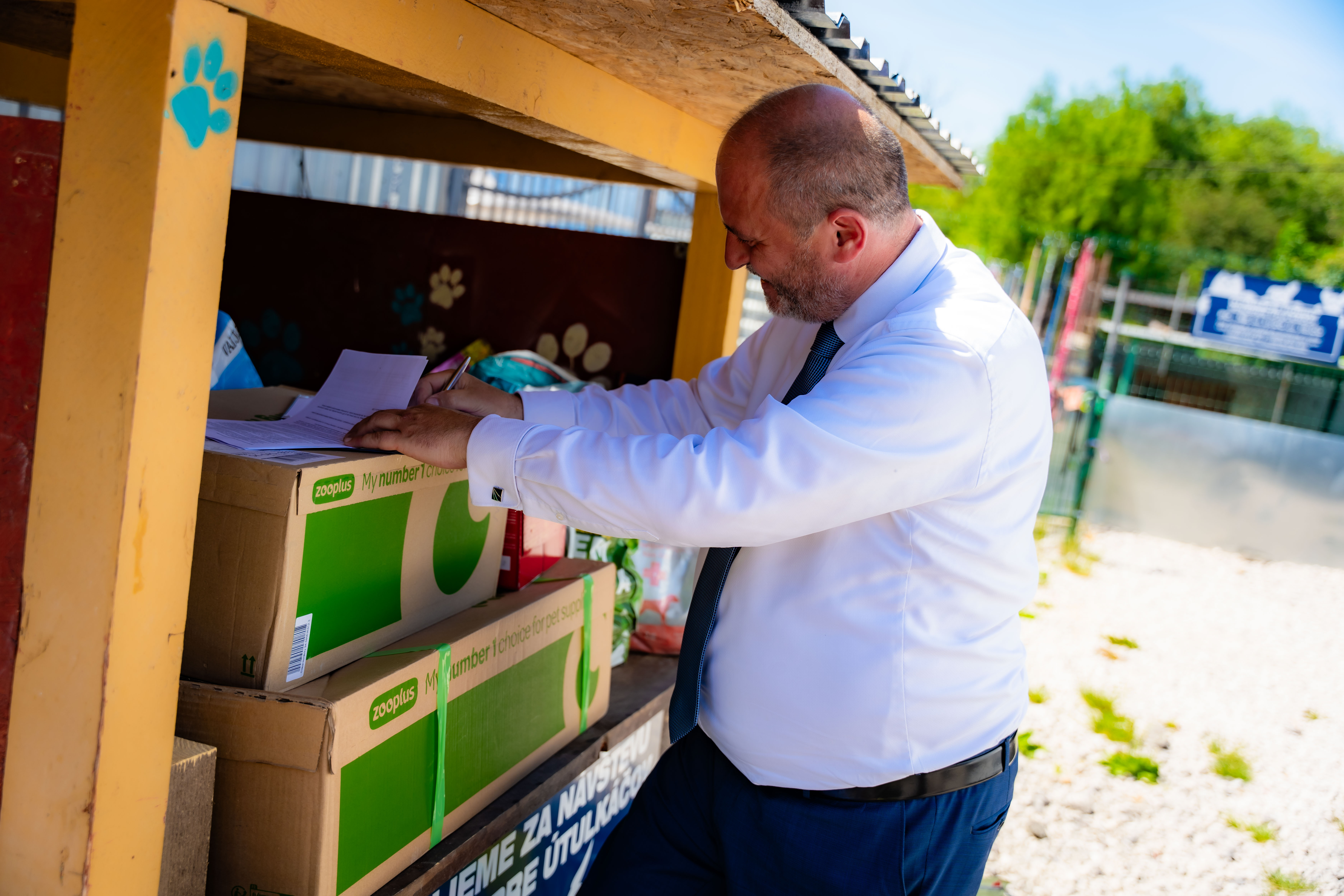 Odovzdanie hmotnej zbierky organizaciam starajucim sa o zvierata-1-13